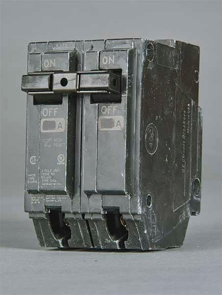 Minyatür Devre Kesici, 40 A, 120/240V AC, 2 Kutuplu, Geçmeli Montaj Stili